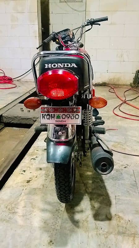 Urgent Sale Honda CG125 2023 Karachi Number 7