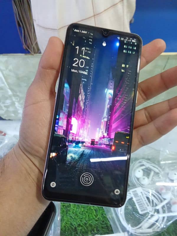 Oppo F17 mobile 2