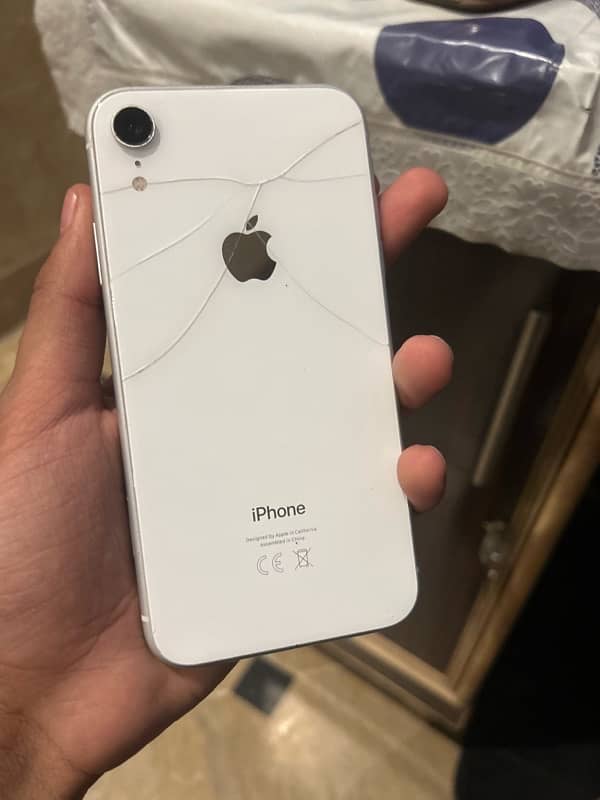 iPhone XR 0