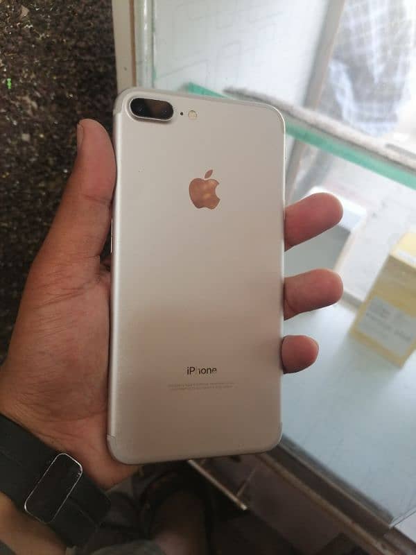 I phone 7 plus. . pta approved. 256gb. all original. . battery change 1