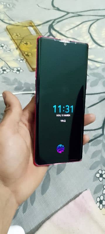 Lg velvet all ok mobile original hy condition 10 by 9.5 hy 1