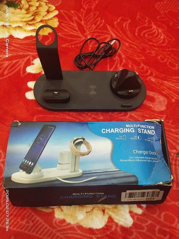 Charging stand 1