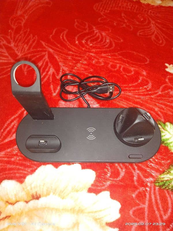 Charging stand 2