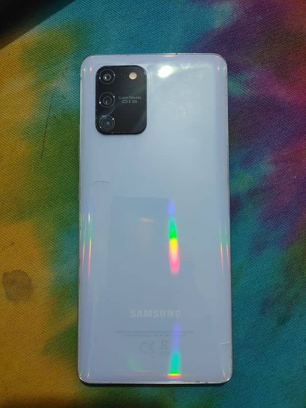 Samsung S10 lite 4