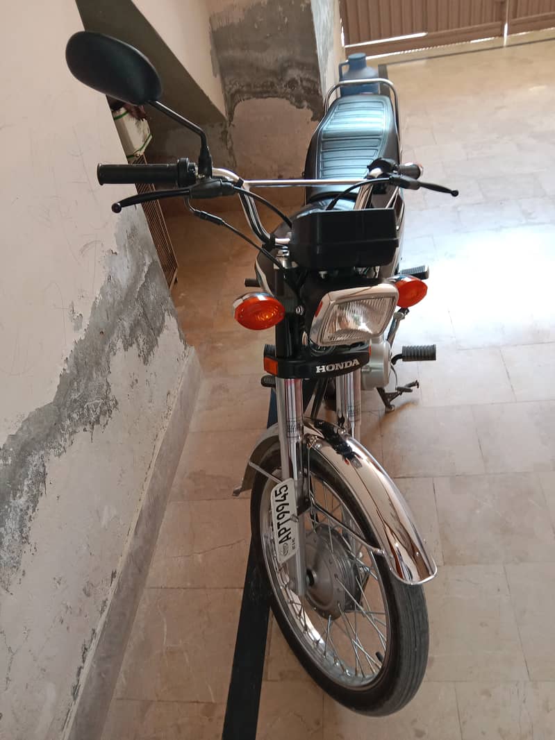 Honda 125 cc 2023model 5