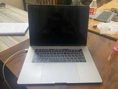 MacBook Pro 2019 (16-inch, 1tb SSD, 32GB RAM)