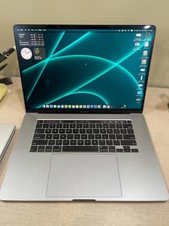 Macbook pro 2019 16inch 1TB SSD Core i7 16Gb Ram 4GB Graphics Card