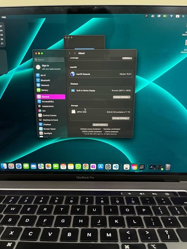 Macbook pro 2019 16inch 1TB SSD Core i7 16Gb Ram 4GB Graphics Card 13