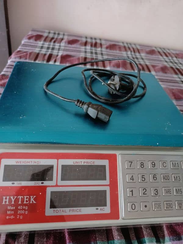 Hytek Scale/Weight Machine 1