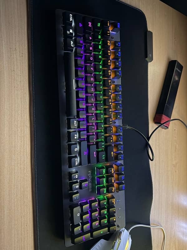 Mechanical keyboard inphic 0