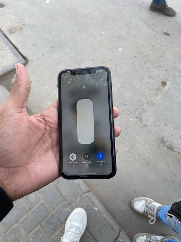 I PHONE XR FACTORY UNLOCK 7