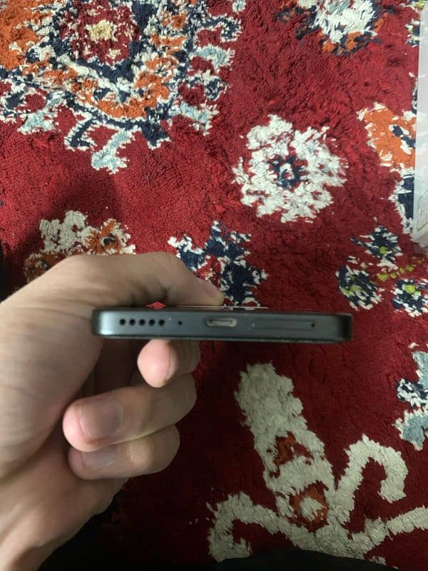 xiaomi Redmi Note 13 8/256 with full Packing 5