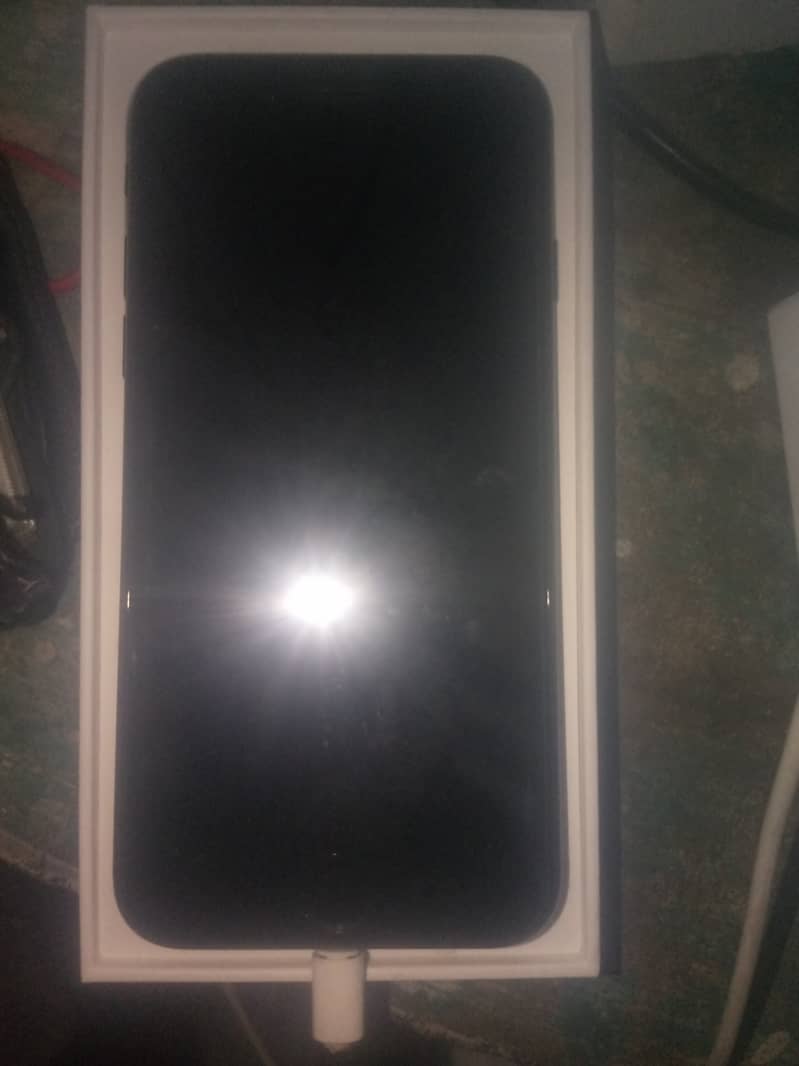 Apple iPhone Other Model se2020 4