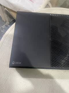 Xbox one without controller slightly used