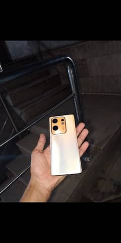 infinix zero 30 brand new only month use 10 by 10 condition