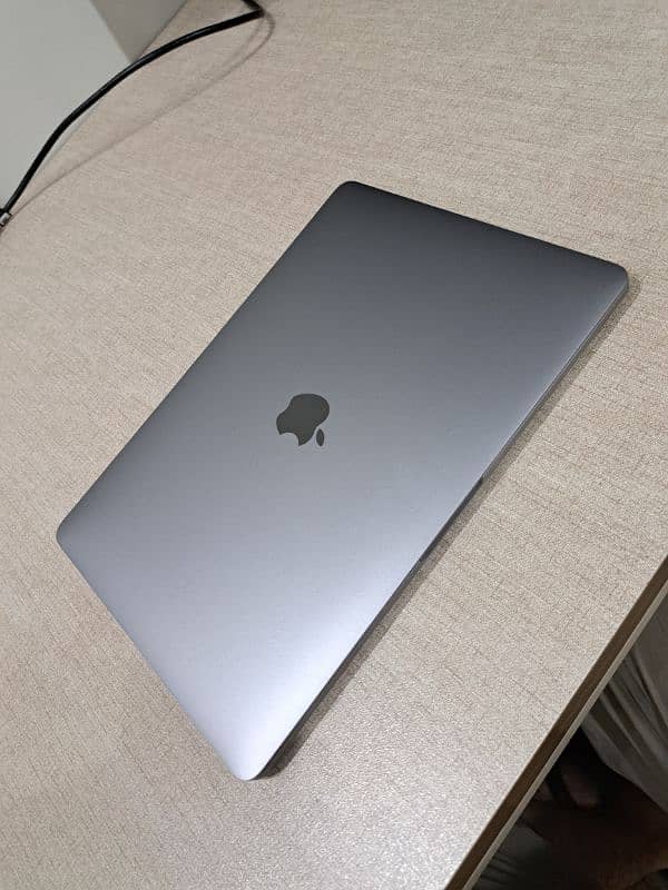 Macbook Pro 13" - 2020 2