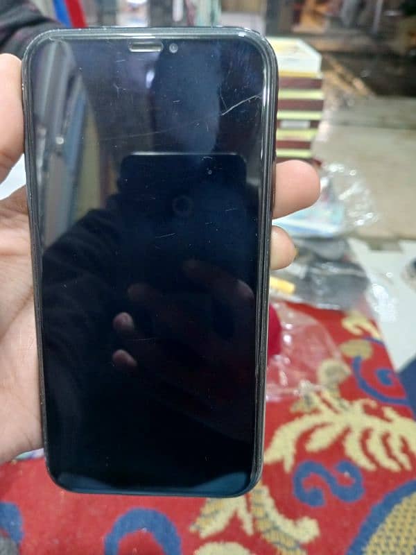 iphone XR non pta in 64 GB in good condition 0