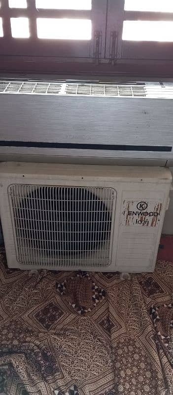 Kenwood non inverter 8/10 condition 2