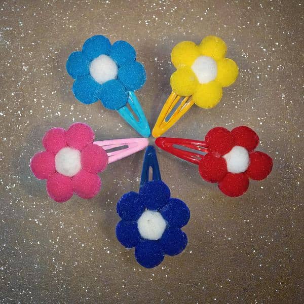 5 Pcs Multicolor Flower Shaped Baby Hair Clip Set 1