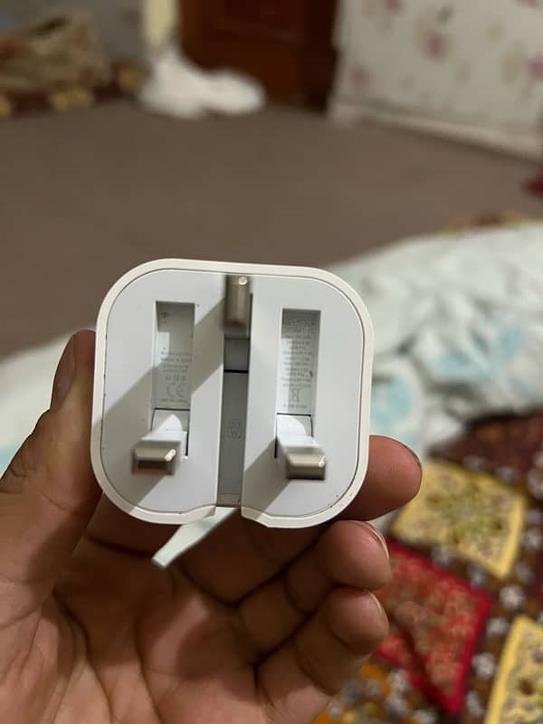 Apple Adapter 1