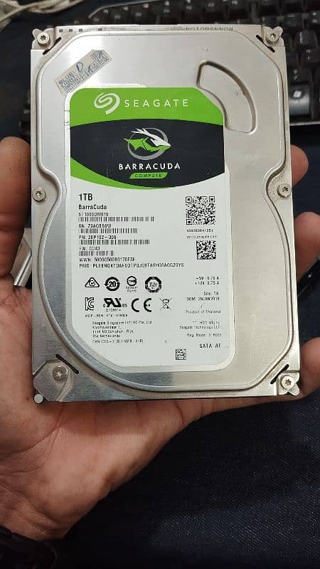 Hard Drive 1TB and 500GB 4