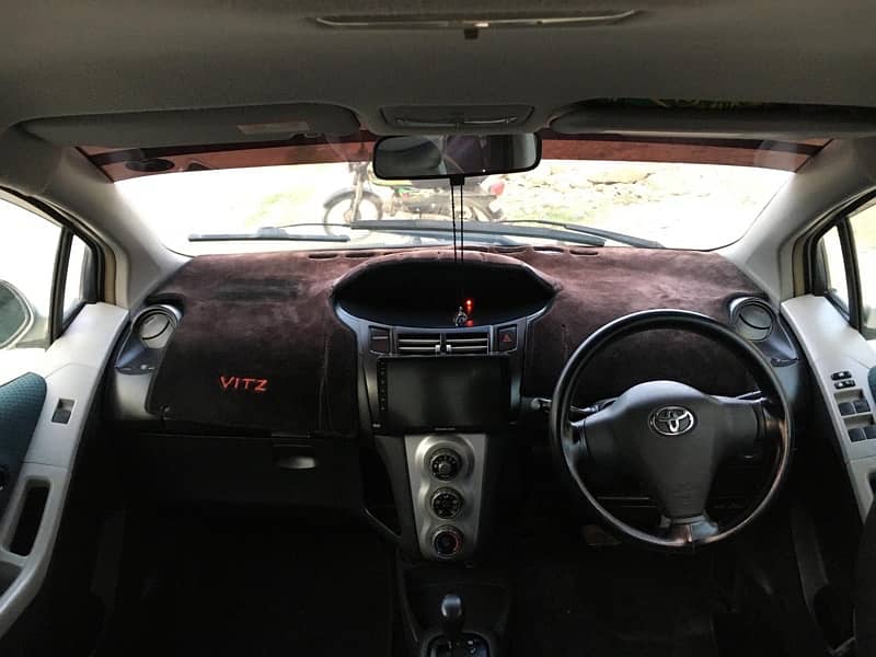 Toyota Vitz 2005 10