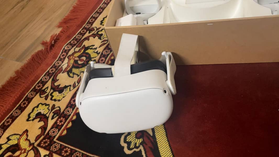 OCULUS META QUEST 2 128GB FOR SALE 62K DEMAND 5