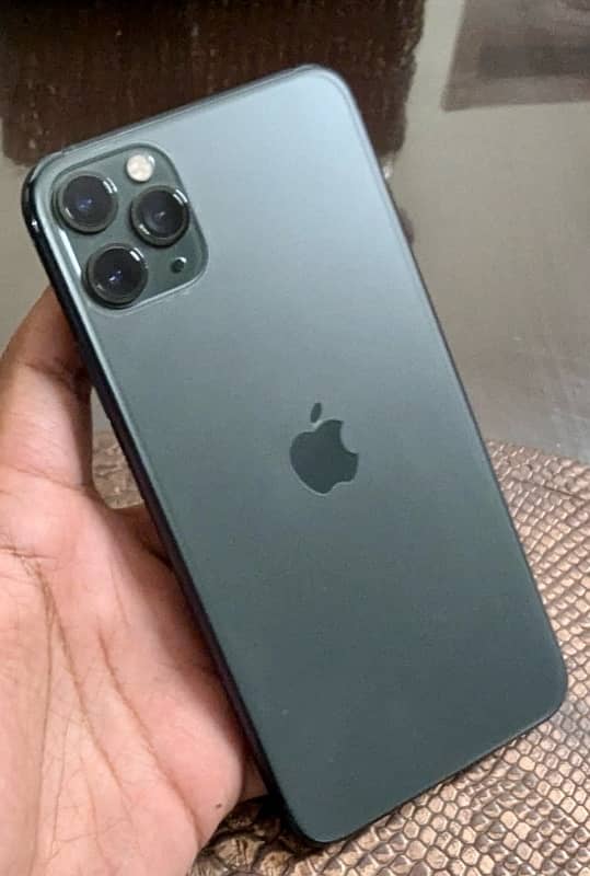 iPhone 11 Pro Max 0