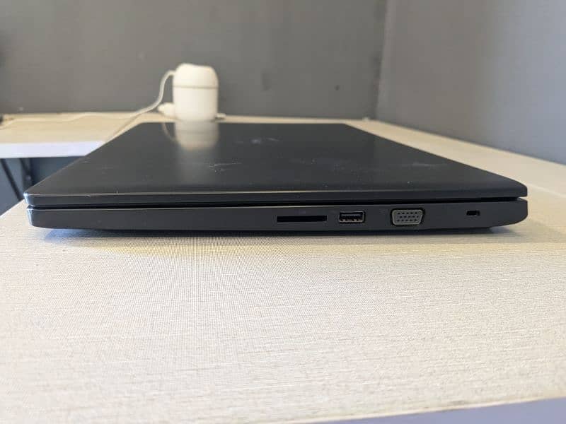 Dell laptop i3 6 generation/ 8 gb RAM 3