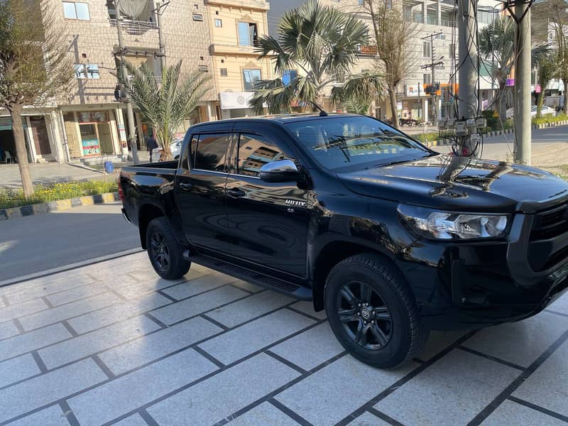 Toyota Hilux 2024 5