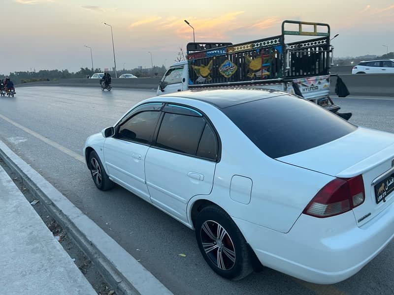 gari full shower hai engine A1 hai family car hai koi kam nhi hai 3