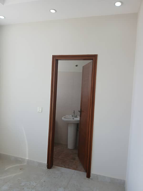 1 bed fully furnished luxury apartments available for rent in Al kabir town ph 2 4