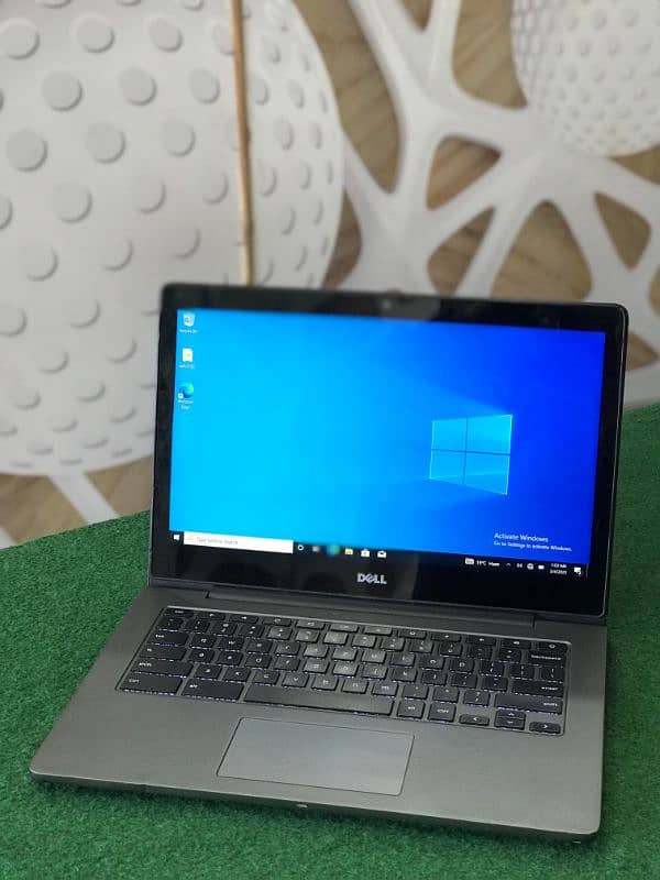 Dell 13 core i3 5th generation 4gb ram 128ssd Touch screen laptop 1