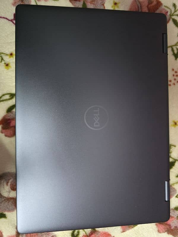 Dell Inspiron 7640 2-in-1 | Intel Core Ultra 7 Processor | 16GB RAM 1