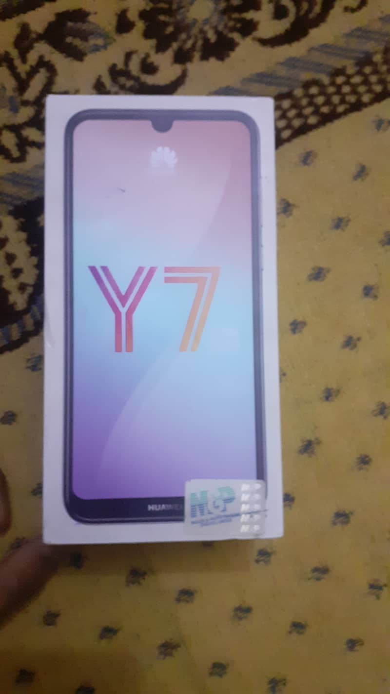 Huawei y7 prime with box 1