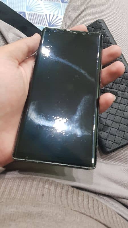 Samsung Note 9 Read Description As Well 1