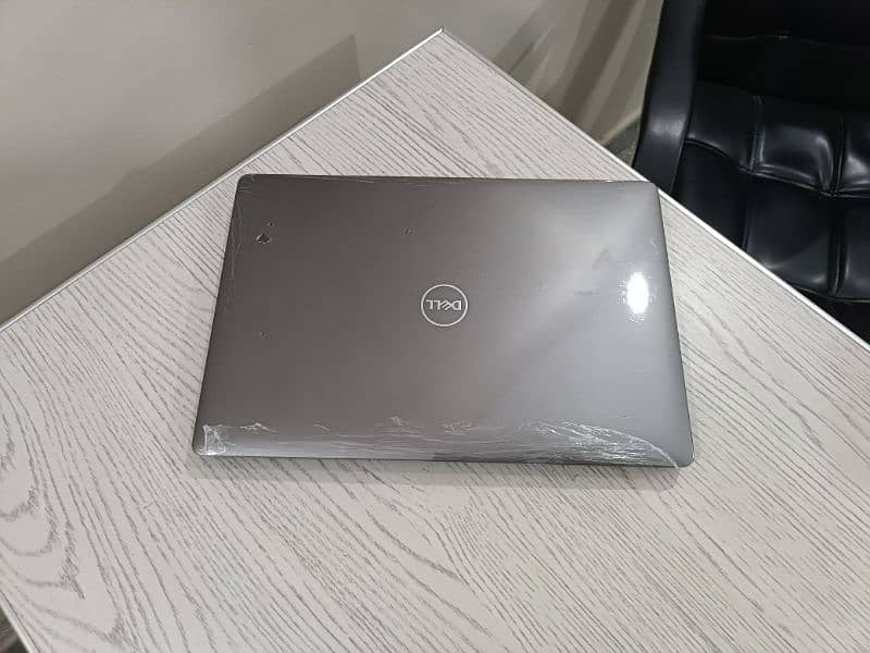 Dell Latitude 5300 core i5 8th gen quadcore 13.3 inch 1080p Type-C 0