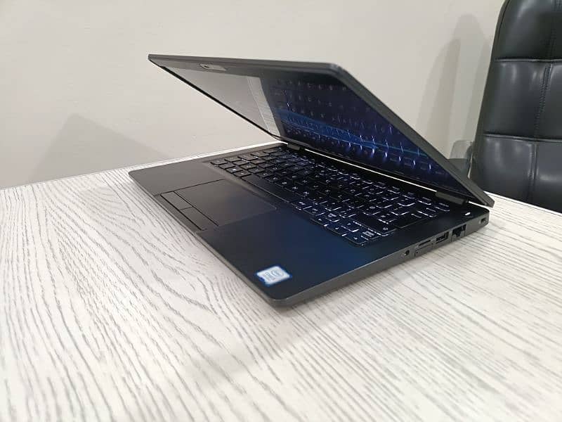 Dell Latitude 5300 core i5 8th gen quadcore 13.3 inch 1080p Type-C 7