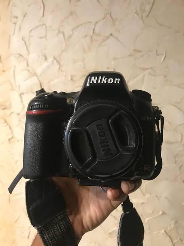 Nikon D610 with Box and accessories 5