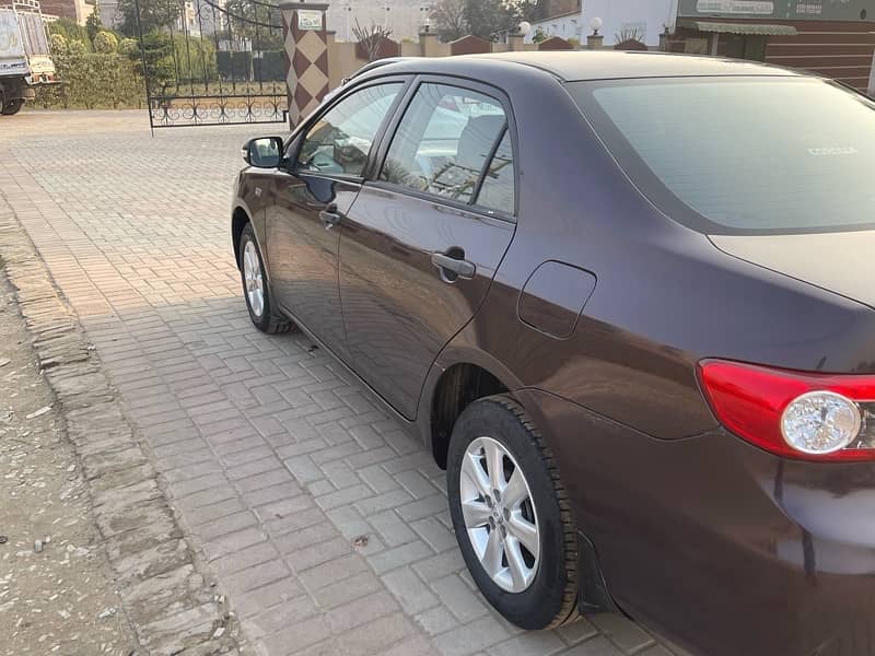 Toyota Corolla Altis 2013 3