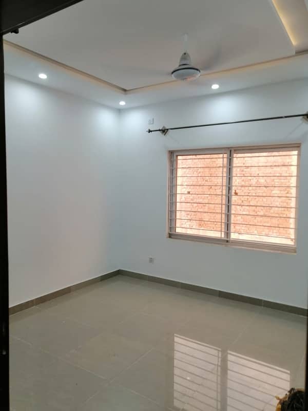 Upper Portion For Rent In G-13 (10 Marla) 6