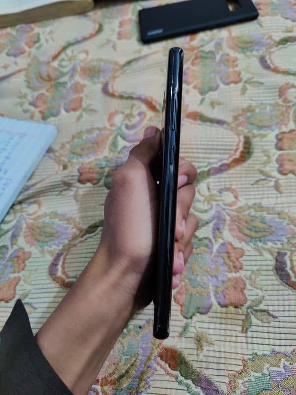 Samsung galaxy note8(pta approved) 8