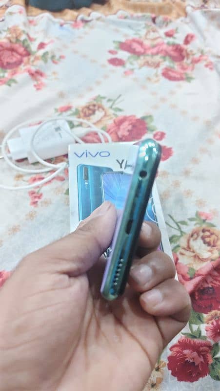 vivo y17 urgent sale 3