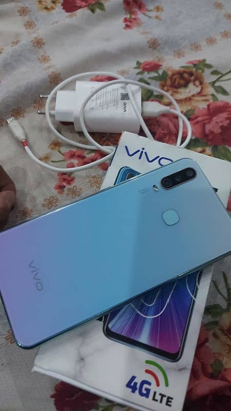 vivo y17 urgent sale 4