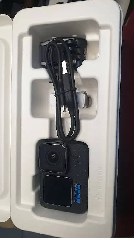 Gopro hero 12 slightly used 0