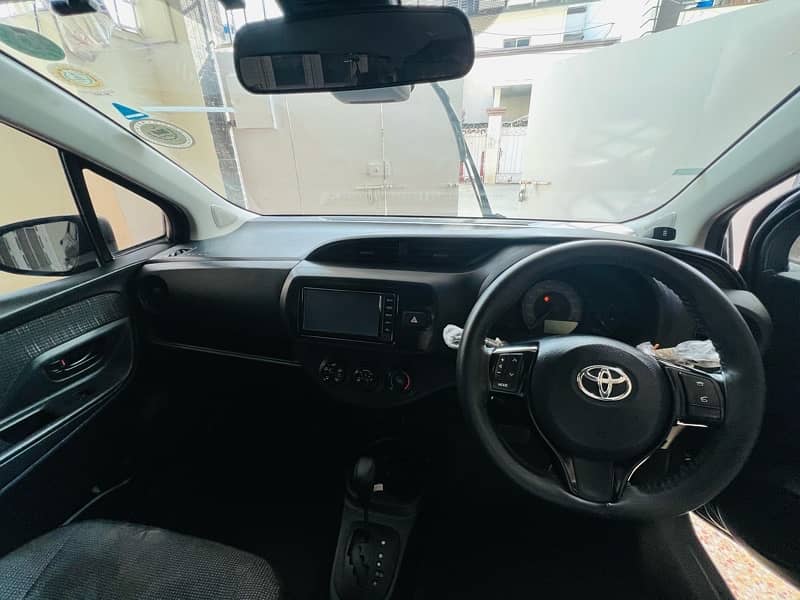 Toyota Vitz 2018 9