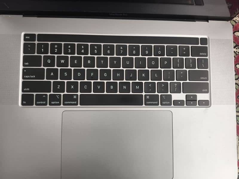 MacBook pro i9 2029 1