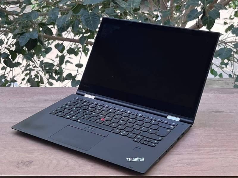 LENOVO X1 YOGA (CORE I7 7TH GENERATION) 1