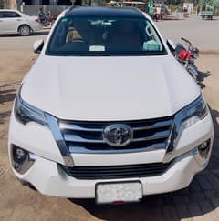 Toyota Fortuner V 2021