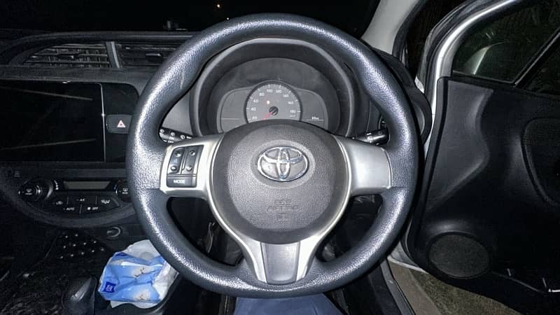 Toyota Vitz 2018 1